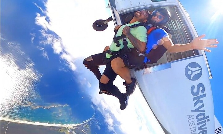 Image 5: Byron Bay: Tandem Skydive Experience