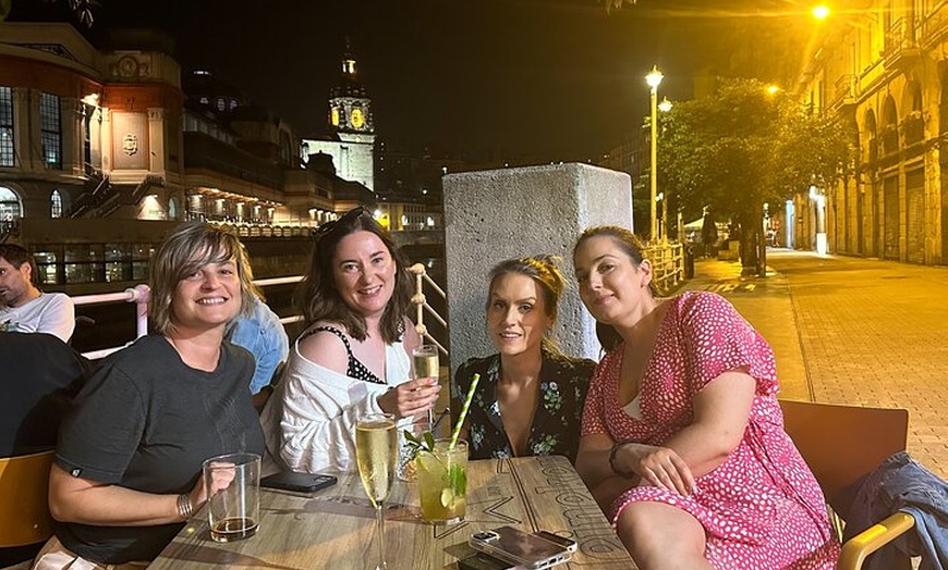 Image 4: Excursión a pie de 2 horas por Bilbao Iconos y Safari fotográfico