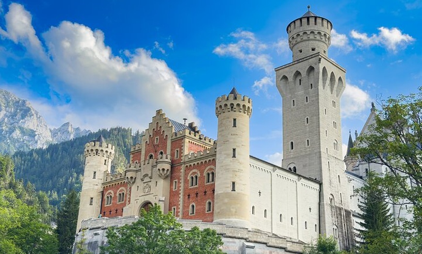 Image 4: Schloss Neuschwanstein Privattour ab München bis 8 Pax