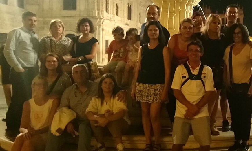 Image 19: Sevilla Fácil : Centro Histórico y Judería + Barrio de Triana