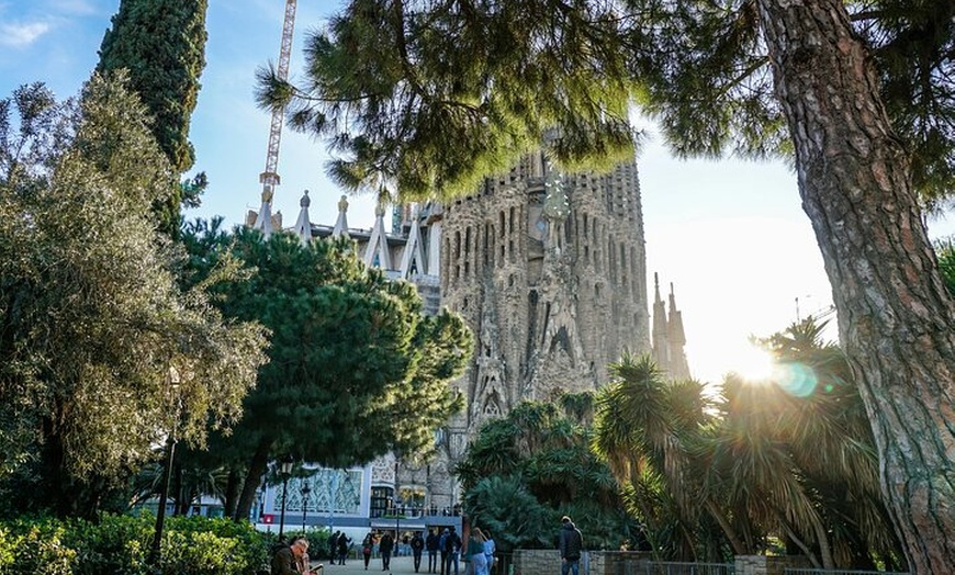 Image 4: Descubre la aventura del Monasterio de Medio Día de Montserrat desd...