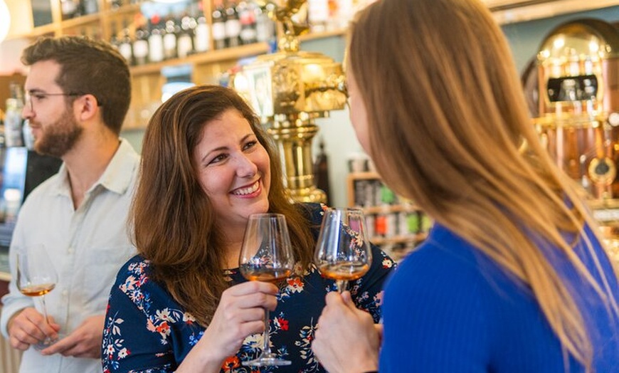 Image 4: Tour de vinos y tapas gourmet de Sevilla por Food Lover Tour