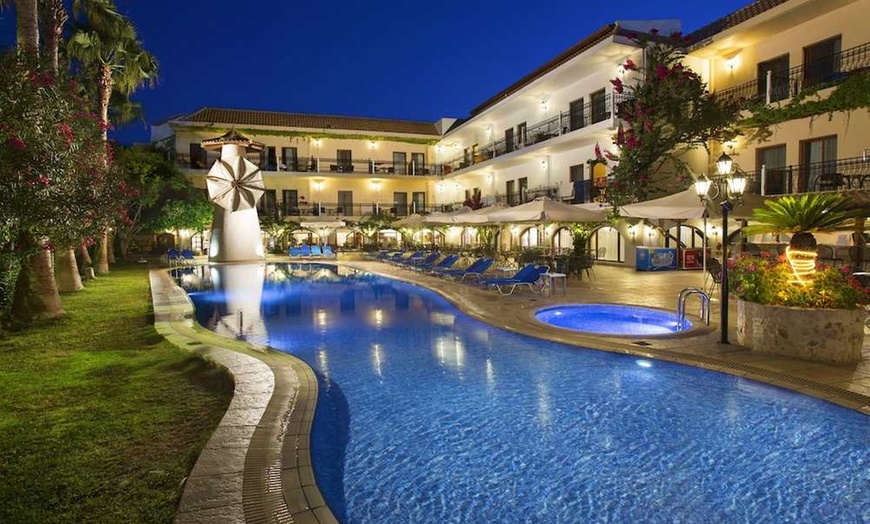 Image 13: ✈ KRETA | Kalyves - Almyrida Village & Waterpark 3* - Naprzeciwko m...