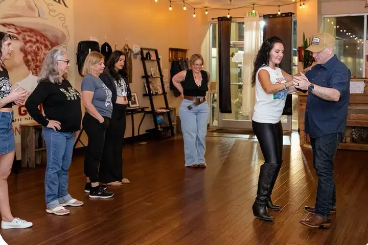 Two Step & Country Swing Dance Class in Nashville Country Fusion