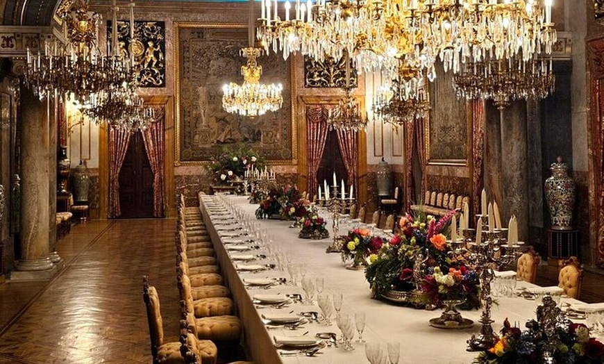 Image 12: Visita guiada exclusiva al Palacio Real de Madrid