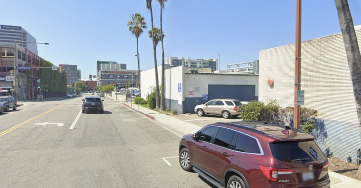 Parking at [SQ48] 309 N. Orange St. Lot