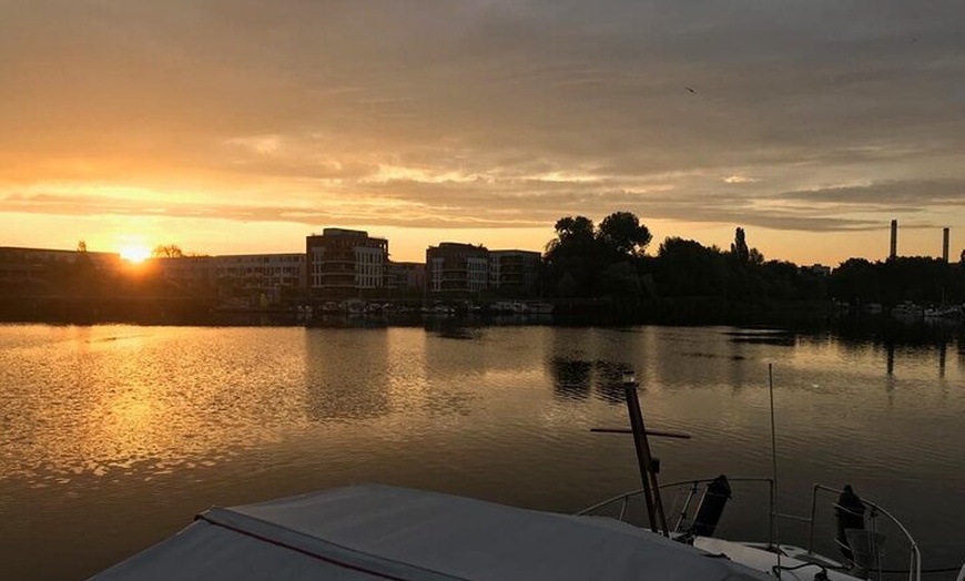 Image 11: SCHLÖSSERRUNDFAHRT Inkl. Skipper Potsdam