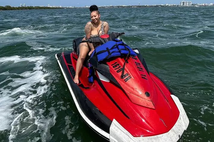 Jet Ski Miami : Experience the Ultimate Water Fun !