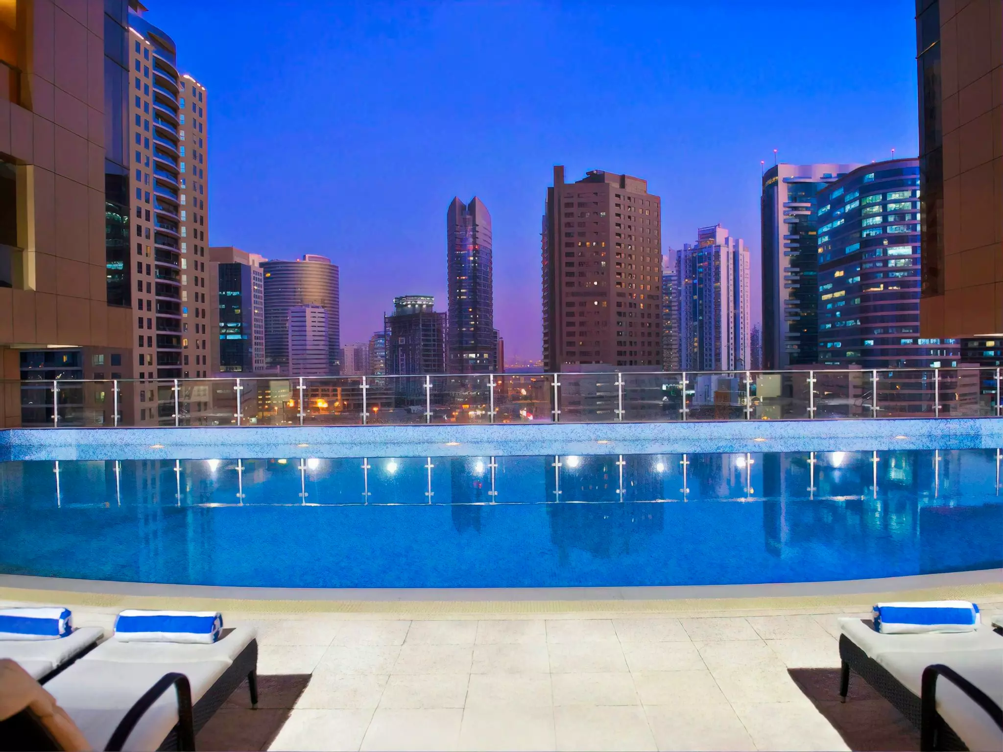 ✈ UNITED ARAB EMIRATES | Dubai - Mercure Dubai Barsha Heights Hotel...