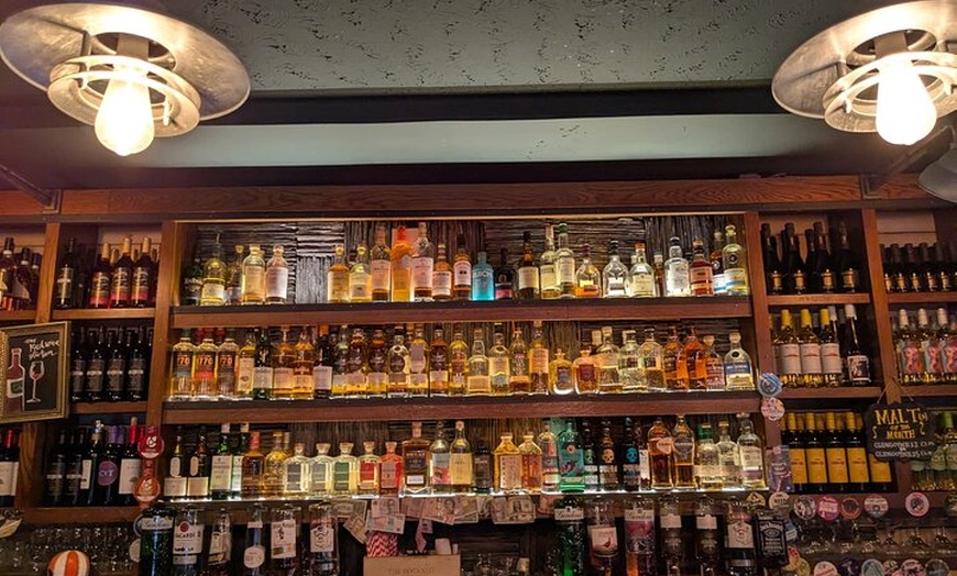 Image 4: Glasgow West End Whisky Tour