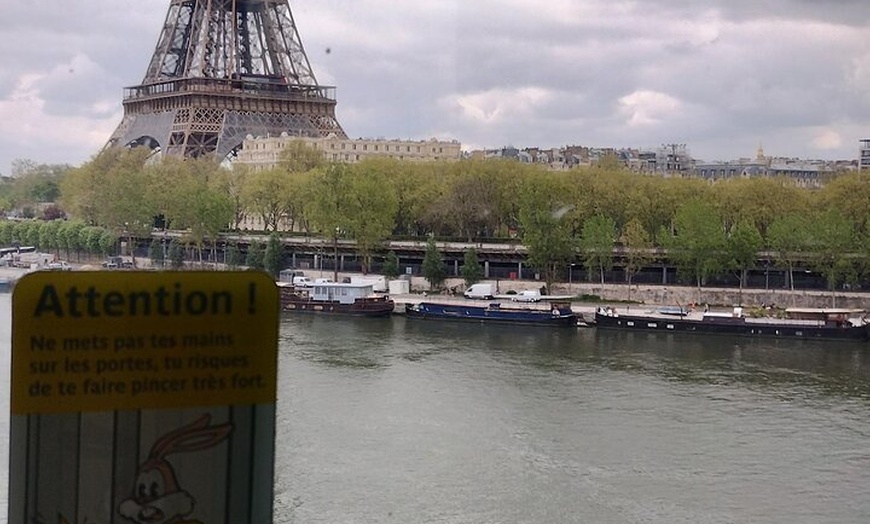 Image 6: Visite de l'ascenseur de la Tour Eiffel au deuxième étage et option...