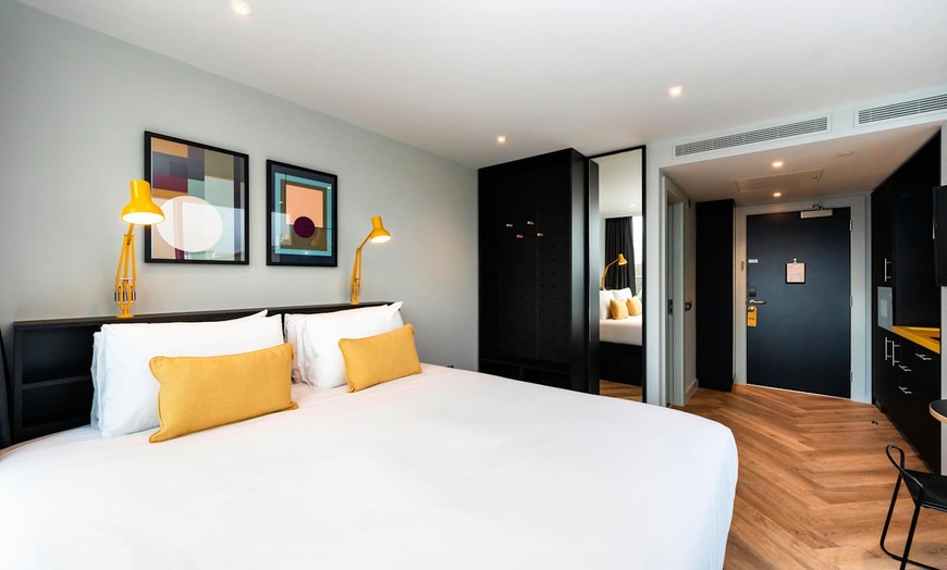 Image 2: ✈ IRLANDE | Dublin - Staycity Aparthotels Dublin Tivoli & visite de...