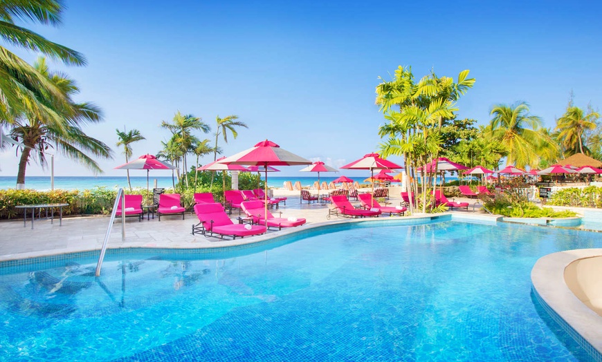 Image 1: ✈ BARBADE | Christ Church - O2 Beach Club & Spa 4*, 5 nuit - Piscin...