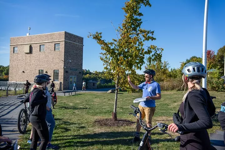 Niagara Falls E-Bike Tour