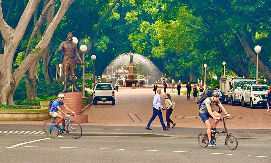 Image 4: Sydney Full Day Private City Harbour Coastal Adventure