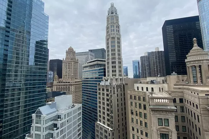 Chicago Mobsters & Movies: Gangster History & Movie Walking Tour
