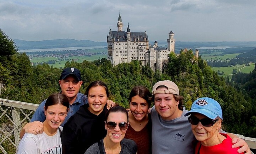 Image 3: Neuschwanstein Express Private Autotour unter 8 Stunden ab München