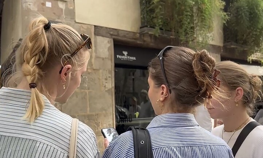 Image 1: Annecy - Jeu autoguidé sur le meurtre et le mystère de Sherlock Holmes