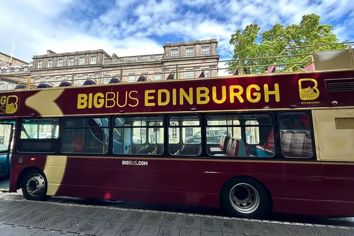 Big Bus Edinburgh Hop-on Hop-off Sightseeing Tour by Open-Top Bus