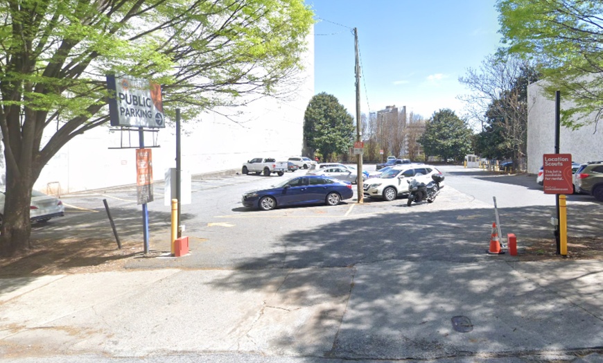 Image 3: Parking at Peachtree Center Lot