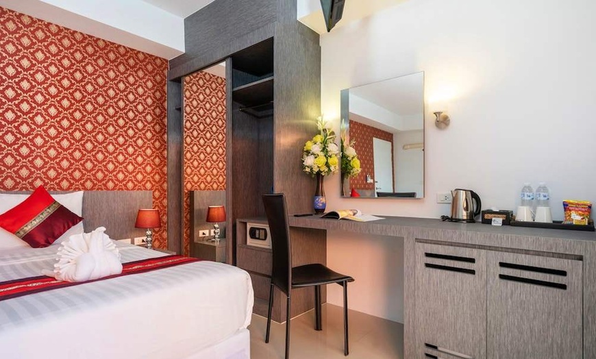 Image 184: ✈ POŁUDNIOWA TAJLANDIA | Phuket - The Thames Pool Access Resort 4* ...