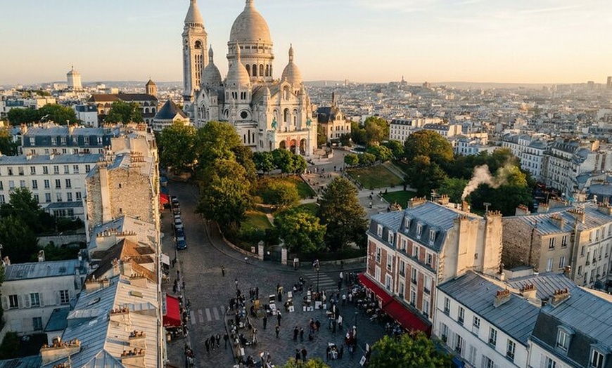 Image 2: Visite guidée culturelle à pied de Montmartre