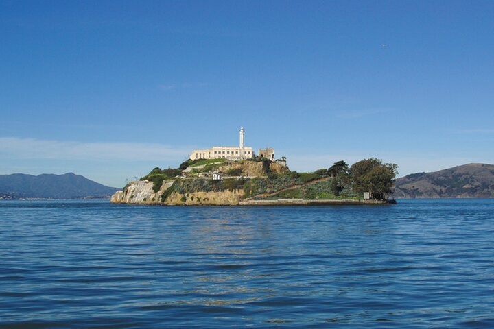 2-Day Alcatraz Visit + Golden Gate Bridge Bike Tour
