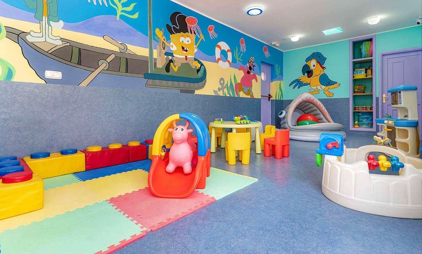 Image 20: ✈ LANZAROTE | Costa Teguise - Galeón Playa 3*, 4 nachten - Stadscen...