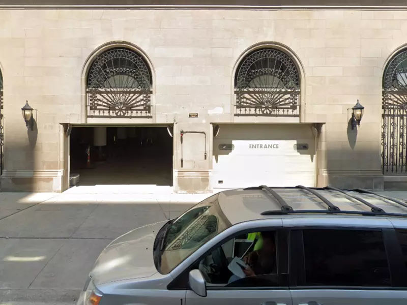 Parking at The Pierre Garage - Valet