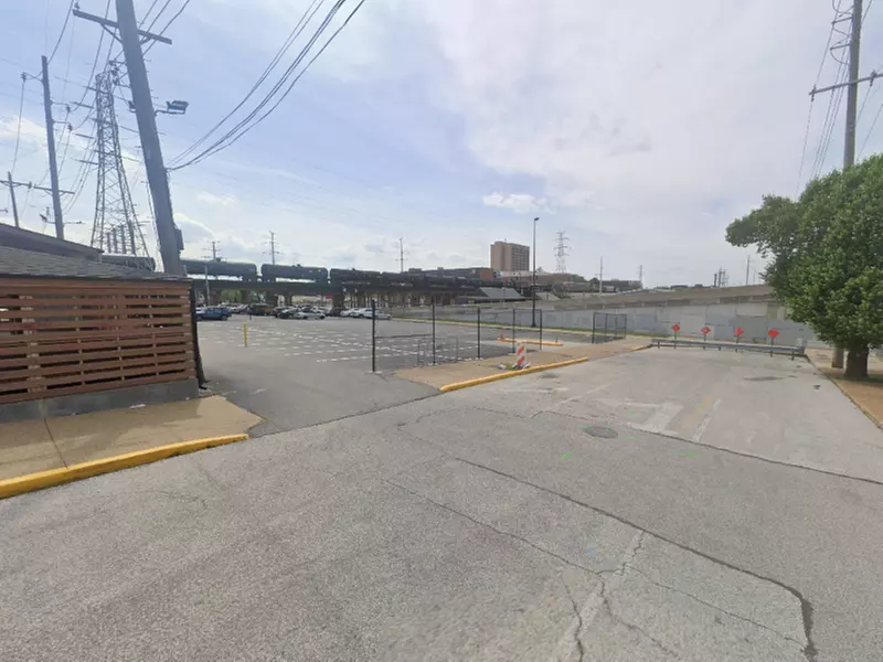 Parking at 513 Cerre St. Lot