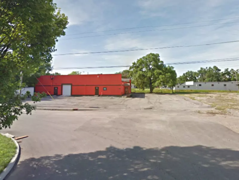 Parking at 3750 W. 16th St. Lot - Primary Image