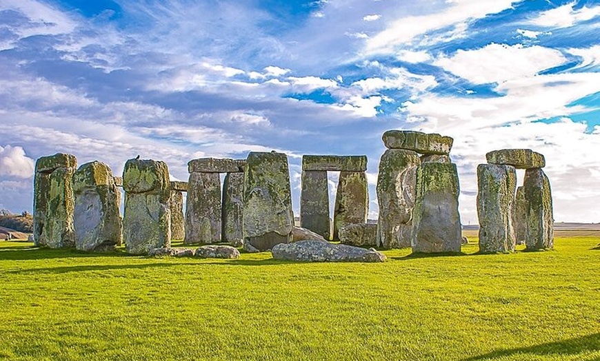 Image 6: London or Heathrow To Stonehenge Return Private Transfer