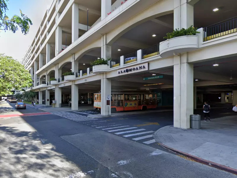 Parking at P1711 - Ala Moana Center Garage - Kona