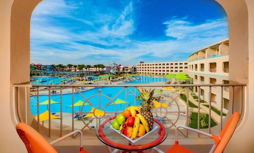 Image 7: ✈ EGYPTE | Hurghada - Titanic Aqua Park Resort - Families and Coupl...
