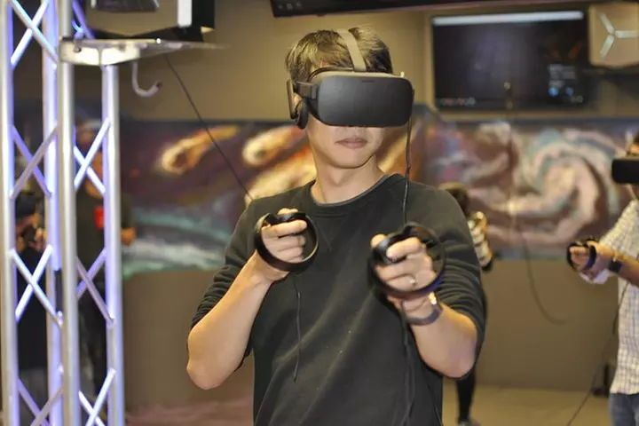 Virtual Reality (VR) Experience in Los Angeles