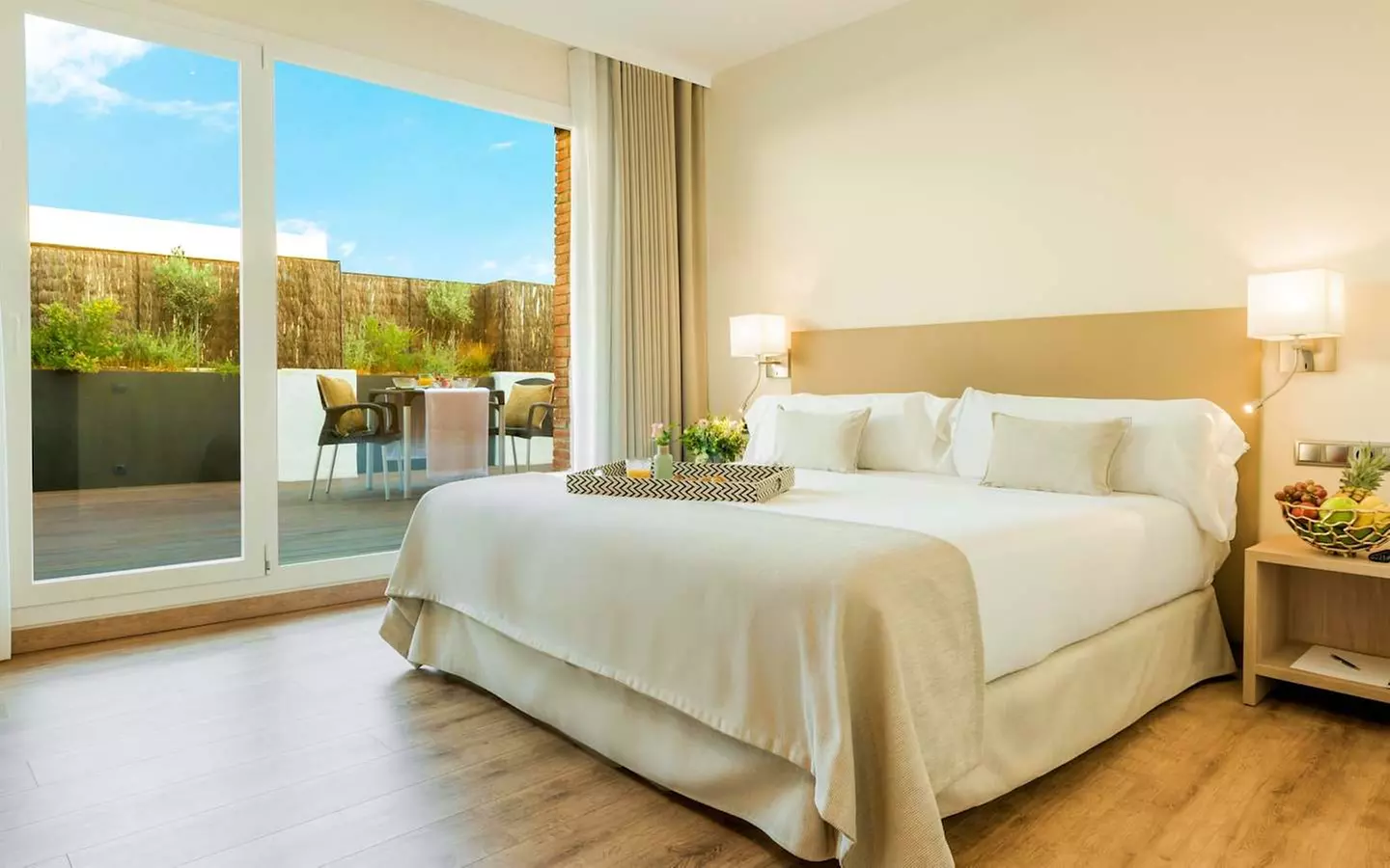 ✈ SPANIEN | Barcelona - Mariano Cubi Aparthotel Barcelona 4*, 2 Näc...
