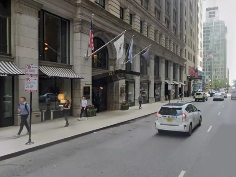 Parking at Kimpton Gray Chicago - Valet