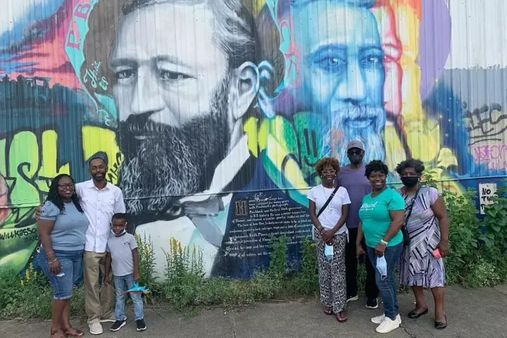Private New Orleans Music and Culture Tour with Bar Stop
