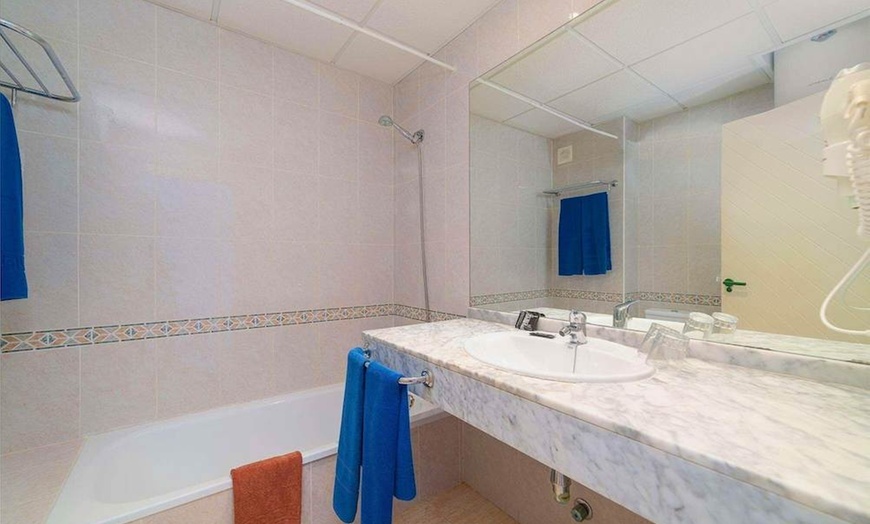 Image 15: ✈ LANZAROTE | Costa Teguise - Galeón Playa 3*, 4 nachten - Stadscen...