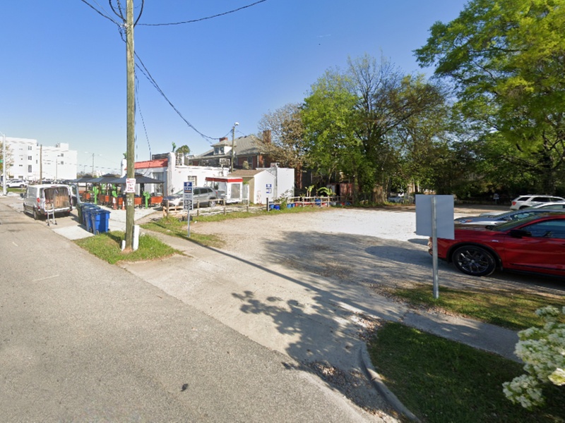 Parking at Oakwood Lot