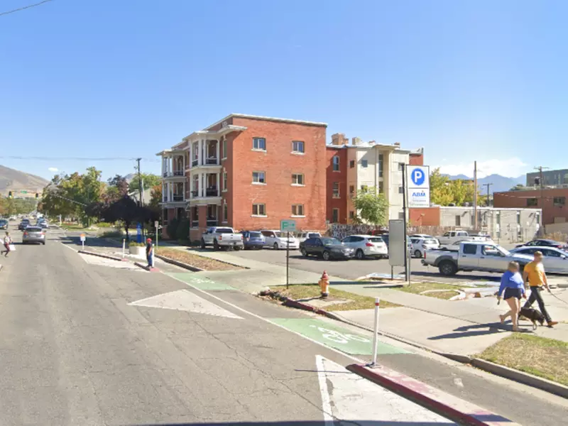 Parking at Broadway East Lot