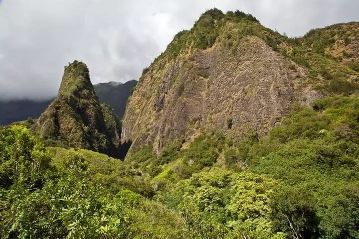 One Day Heavenly Hana Tour: Island Hopping from Oahu to Maui - Second Medium