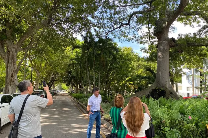 Miami South Beach Art Deco Walking Tour