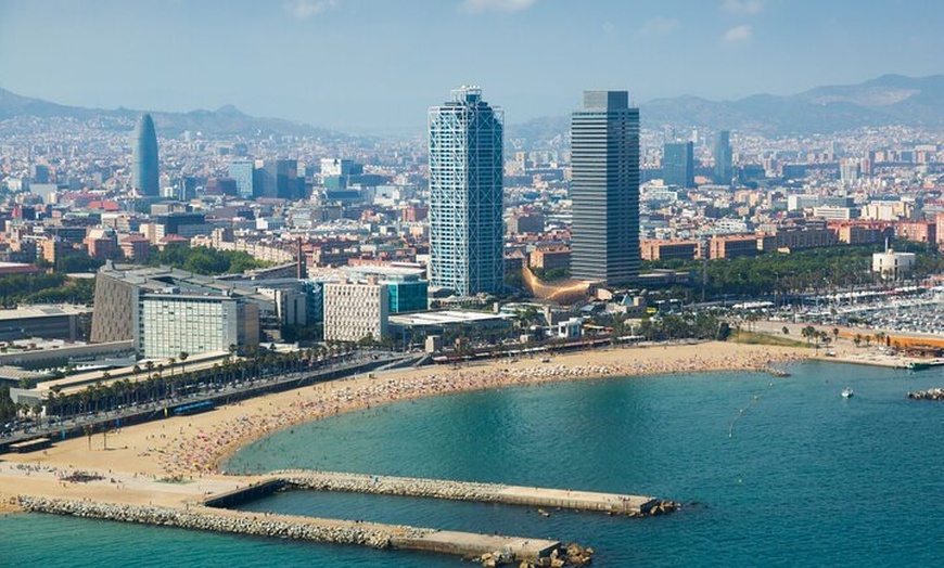 Image 22: Visita guiada de 7 días en Sevilla, Granada y Barcelona desde Madrid