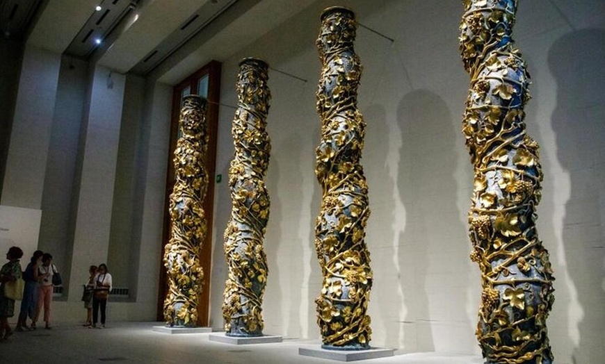 Image 6: Tour Guiado por la Galería de las Colecciones Reales