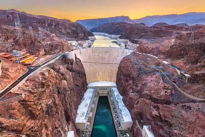 Walk the Hoover Dam and Kayak to Emerald Cave combo - Primary Image