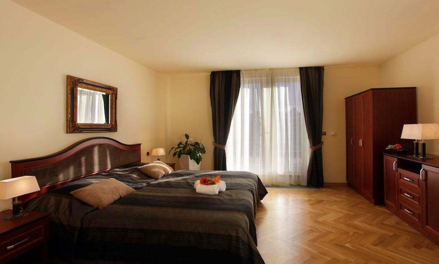 Image 6: ✈ TSJECHIË | Praag - Hotel Elysee 4*, 2 nachten - Stadscentrum