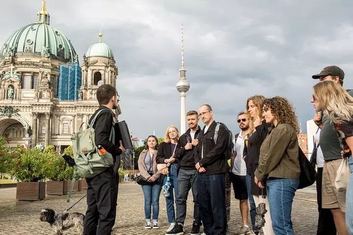 Berlin Walking Tour : Berlins Königlicher Boulevard Unter den Linden - Primary Image