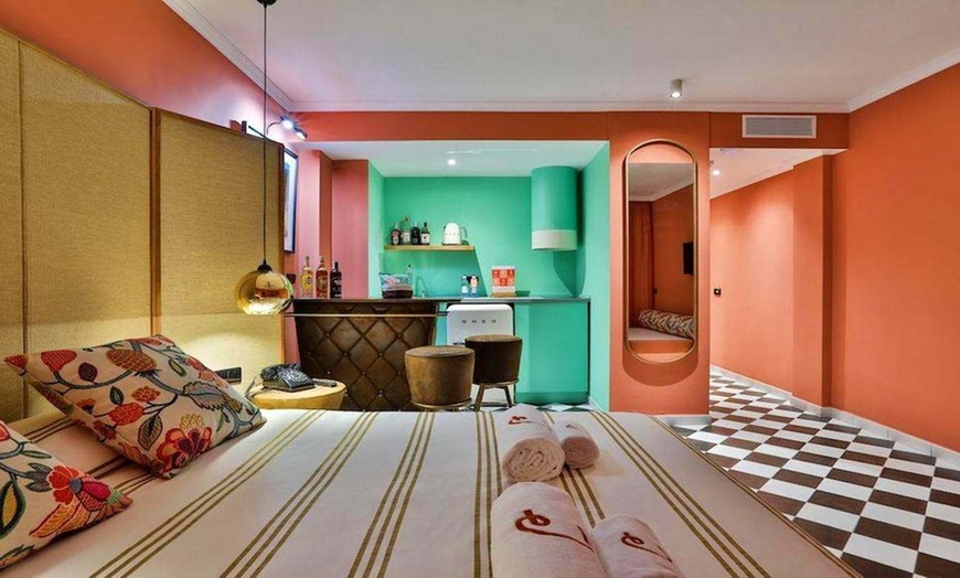 Image 6: ✈ IBIZA | Sant Antoni de Portmany - Cubanito Ibiza Suites 4*, 3 nac...