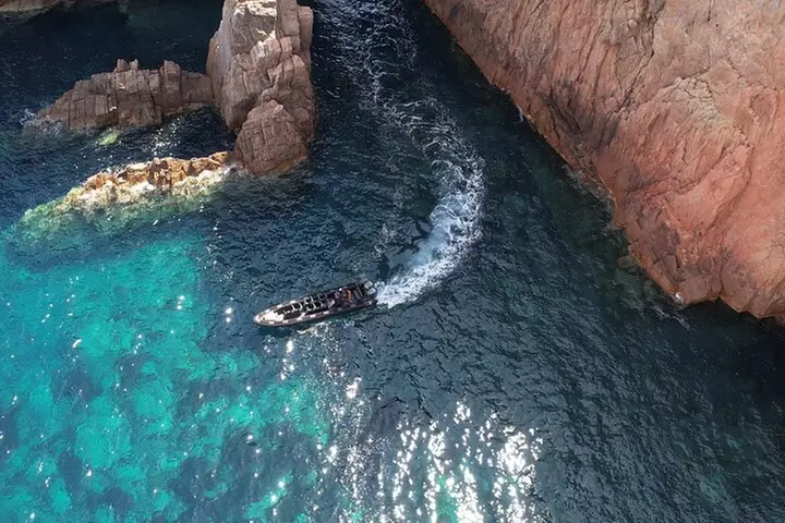 Au départ de Porto(Fr) Scandola Girolata Capo-Rosso
